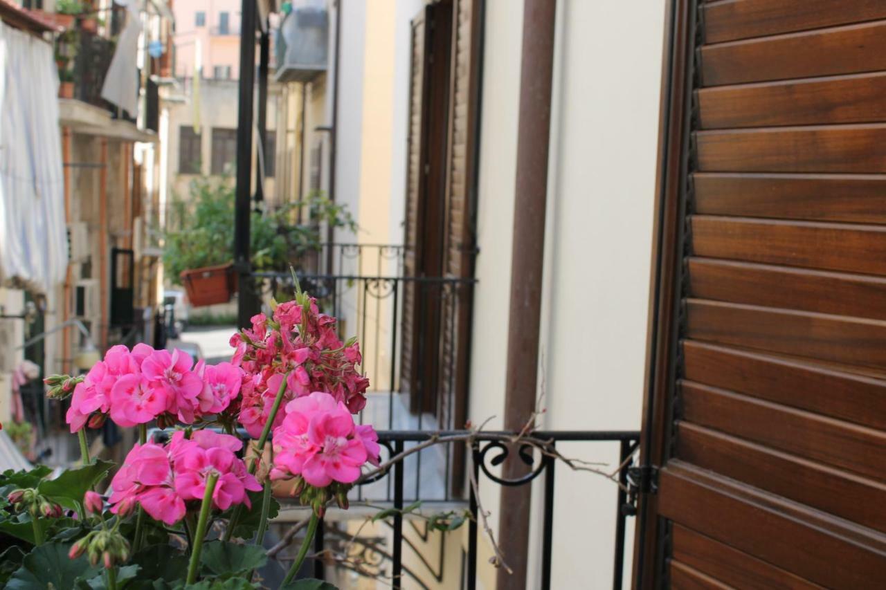 Casa Clo Alla Cattedrale ปาแลร์โม ภายนอก รูปภาพ