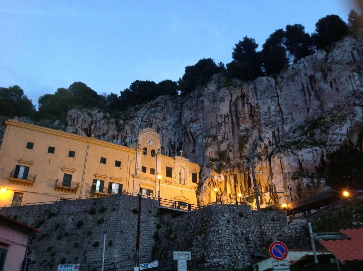 Casa Clo Alla Cattedrale ปาแลร์โม ภายนอก รูปภาพ